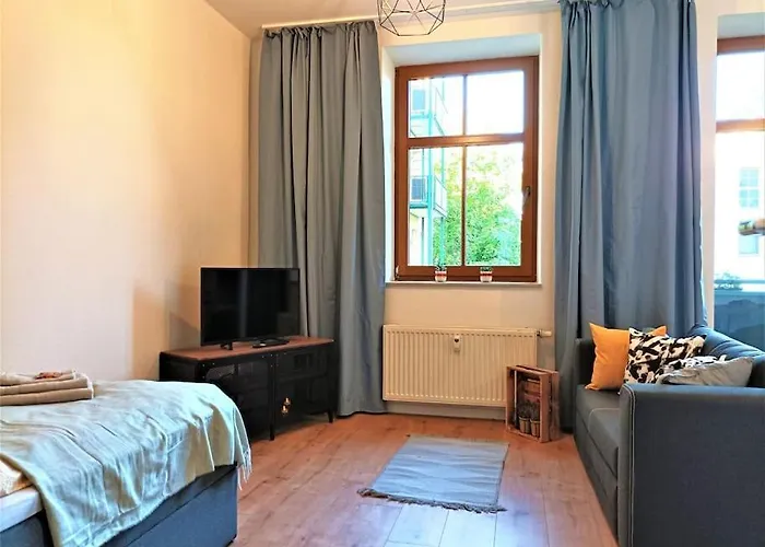Modernes Apartment Mit Balkon